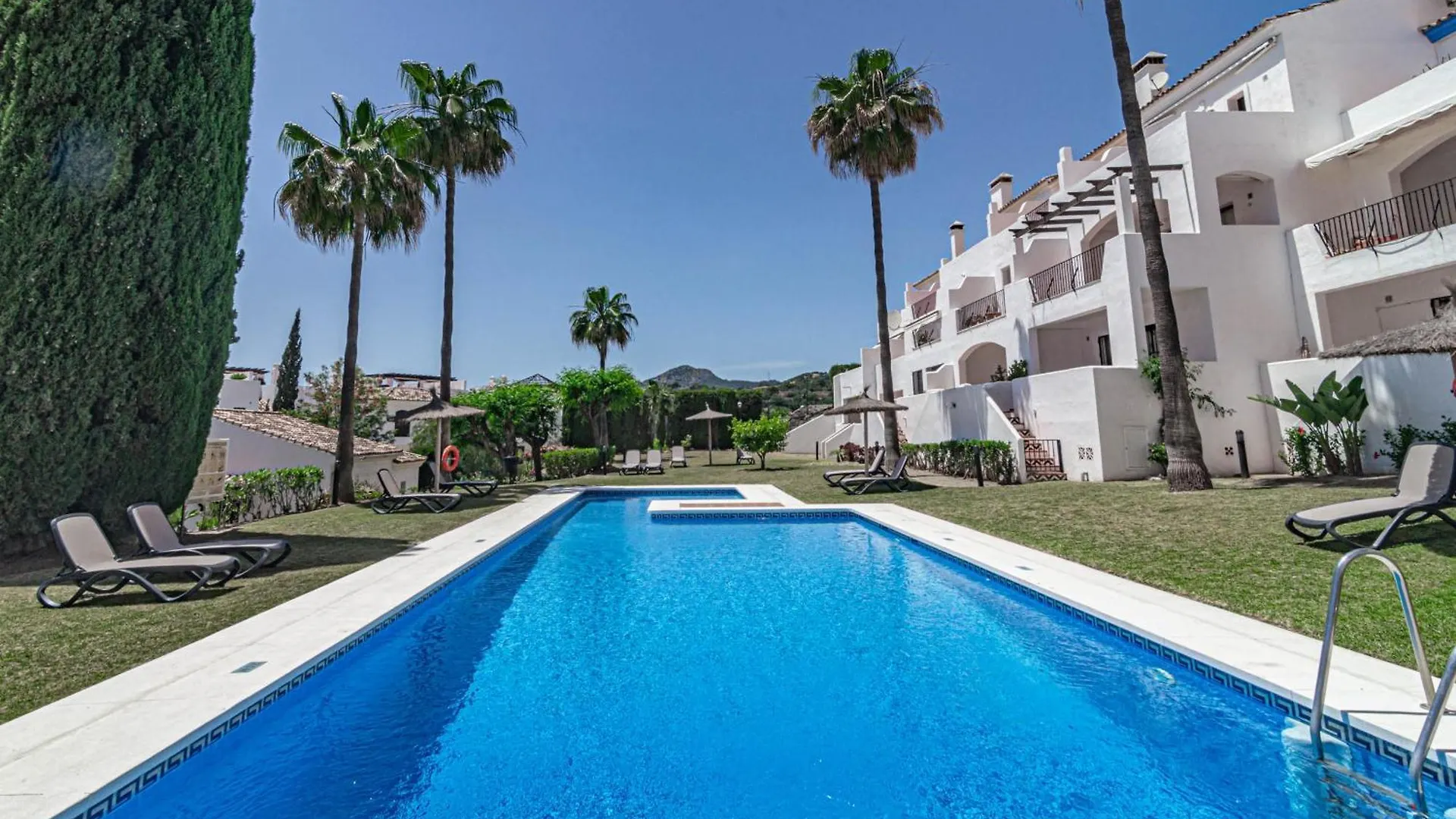 Lag - Spacious Townhouse With Private Jacuzzi And Marbella 0*,  Spain