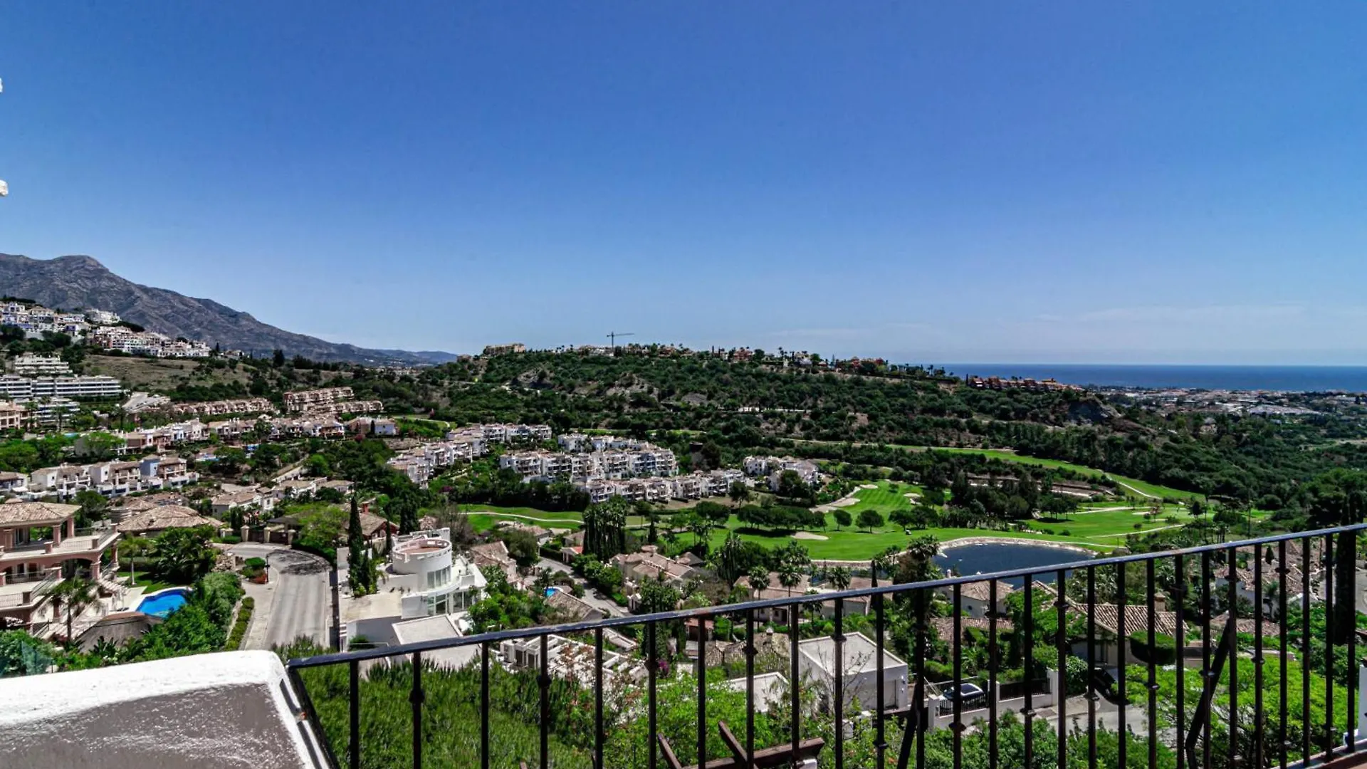 Lag - Spacious Townhouse With Private Jacuzzi And Marbella Holiday home