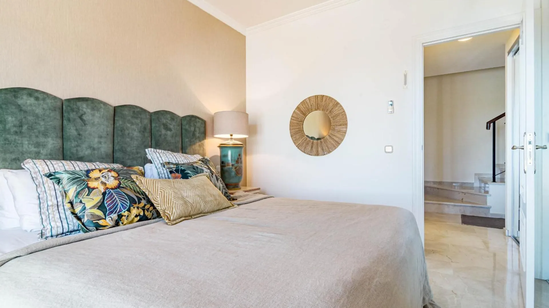 Holiday home Lag - Spacious Townhouse With Private Jacuzzi And Marbella Spain