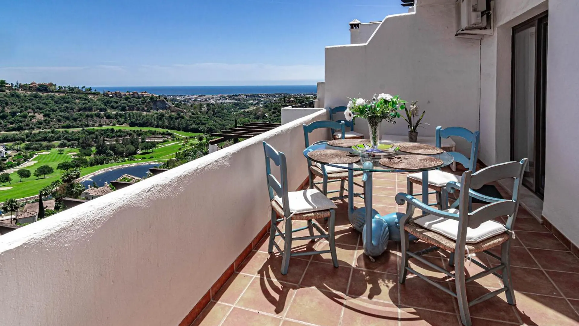 Holiday home Lag - Spacious Townhouse With Private Jacuzzi And Marbella Spain