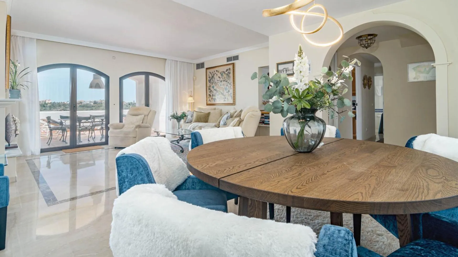 Holiday home Lag - Spacious Townhouse With Private Jacuzzi And Marbella