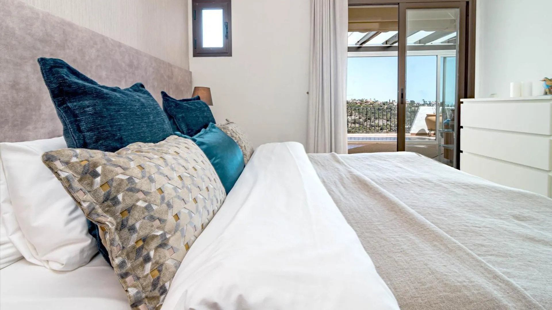 Lag - Spacious Townhouse With Private Jacuzzi And Marbella Holiday home