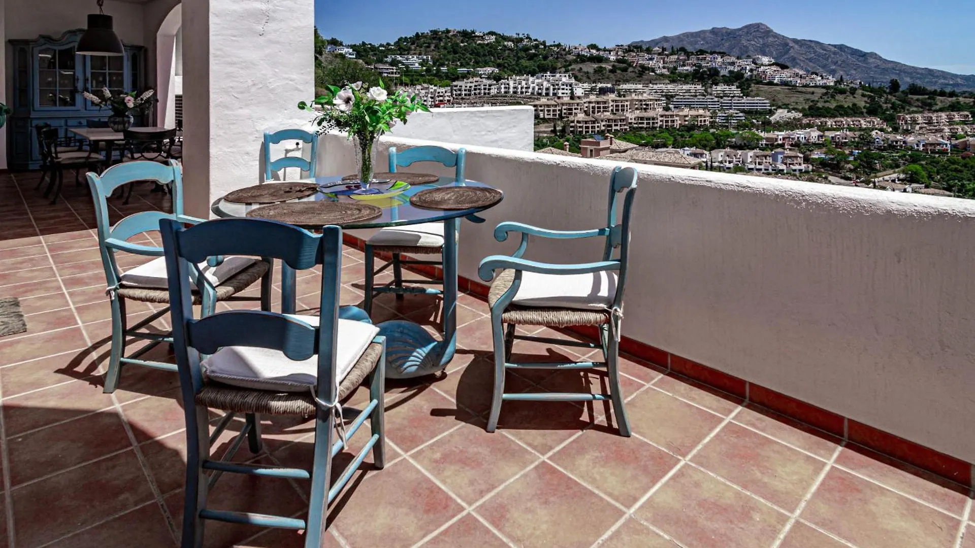 Lag - Spacious Townhouse With Private Jacuzzi And Marbella Spain