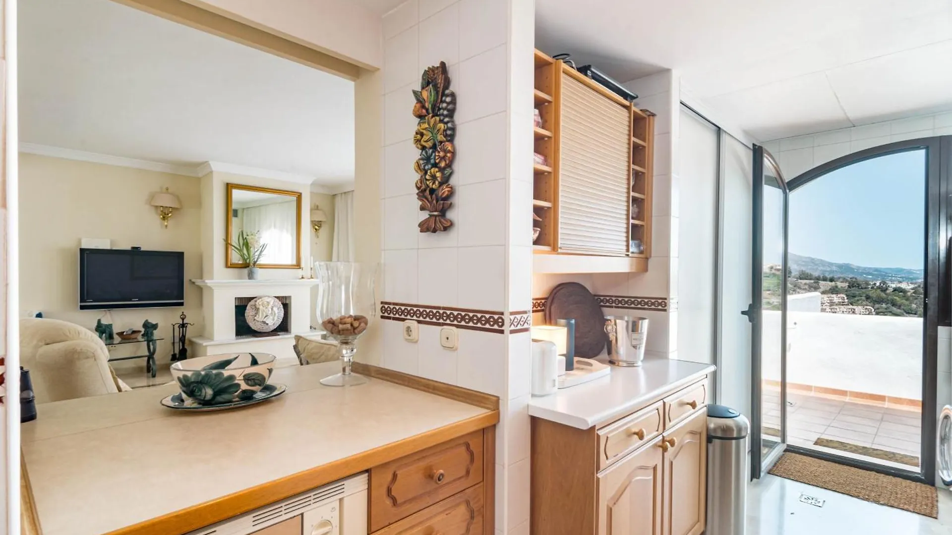 Lag - Spacious Townhouse With Private Jacuzzi And Marbella Spain