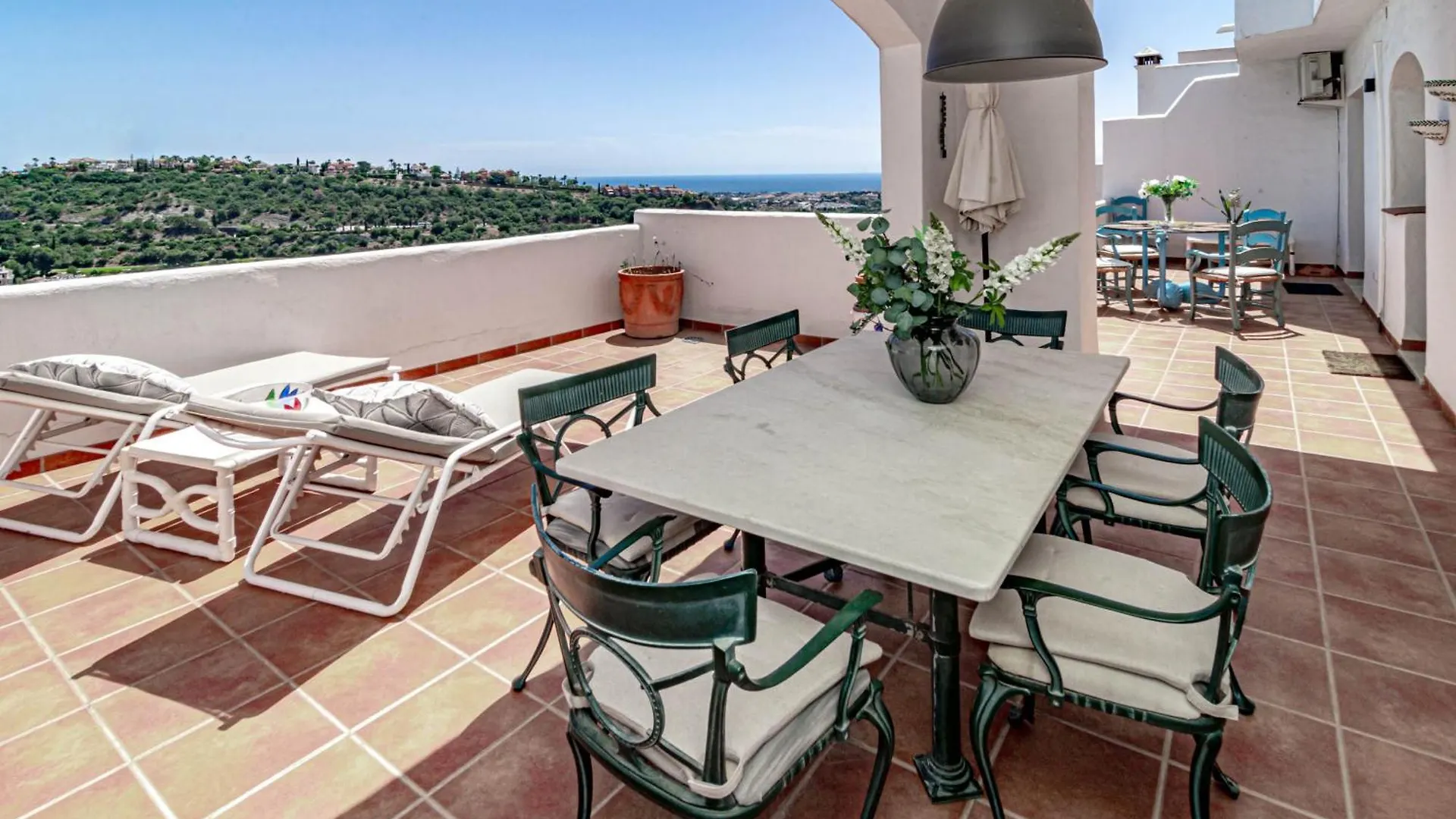Lag - Spacious Townhouse With Private Jacuzzi And Marbella 0*,