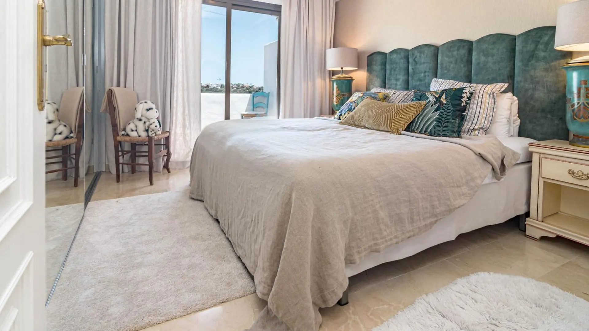 Holiday home Lag - Spacious Townhouse With Private Jacuzzi And Marbella